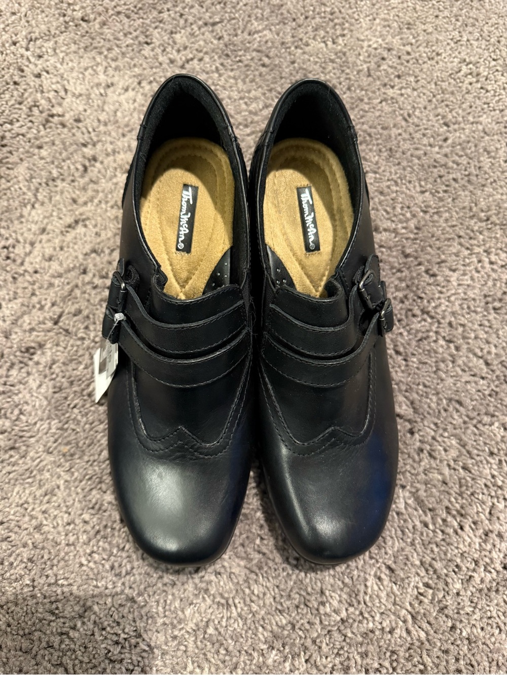 Thom McAn Black Clover Heeled Shoes Size 10 W Black Leather Ankle Bootie Buckle